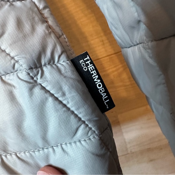 The North Face Youth Thermoball Eco Jacket Color - MELD GREY Youth XL 18/20 - Picture 5 of 10